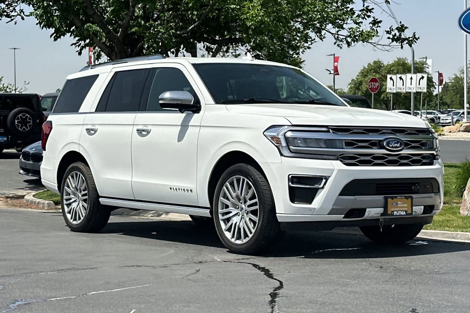 Certified 2023 Ford Expedition Platinum AWD/4WD image 9