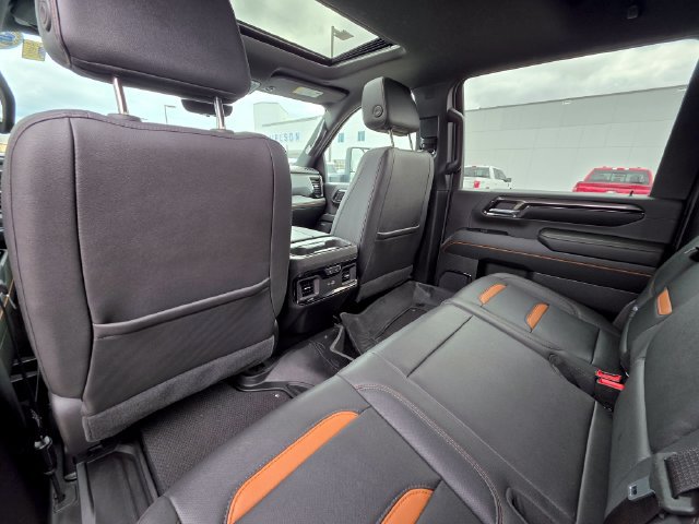 Used 2024 GMC Sierra 2500 AT4 w/ AT4 Premium Plus Package AWD/4WD image 15