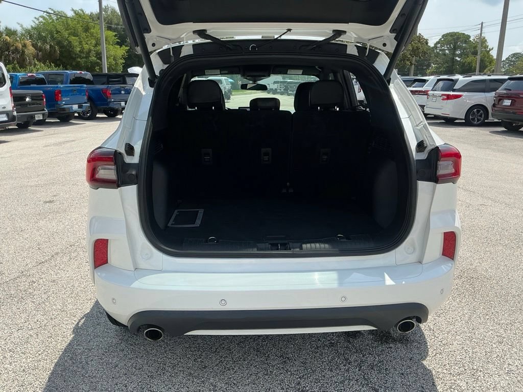 Certified 2023 Ford Escape ST-Line w/ Tech Pack #1 FWD image 24