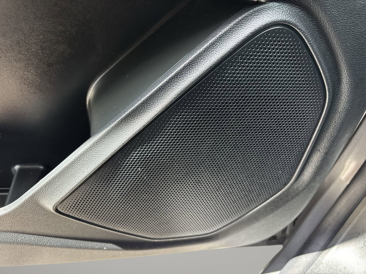 Certified 2022 Ford Explorer ST w/ Equipment Group 401A image 20