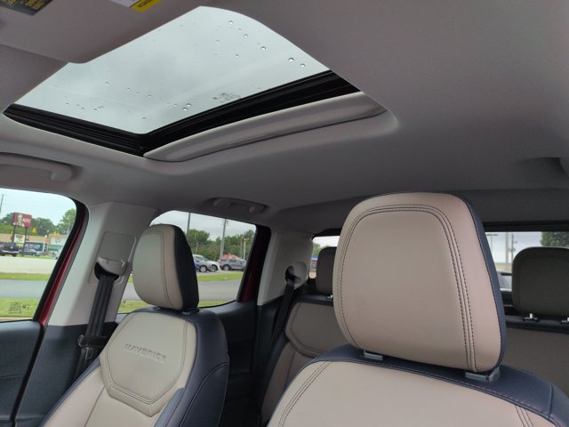 Certified 2025 Ford Maverick Lariat w/ 4K Tow Package AWD/4WD image 29