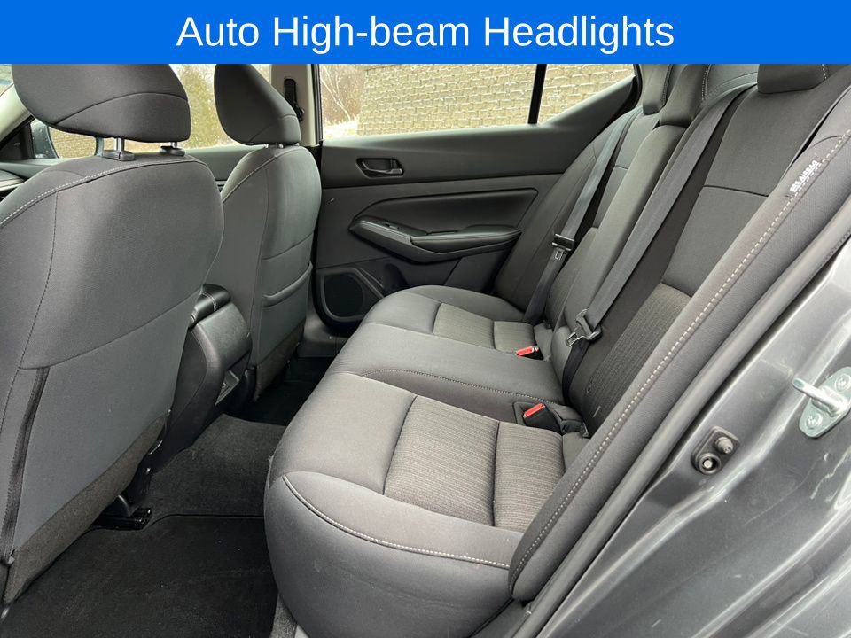 Used 2024 Nissan Altima 2.5 SV image 4