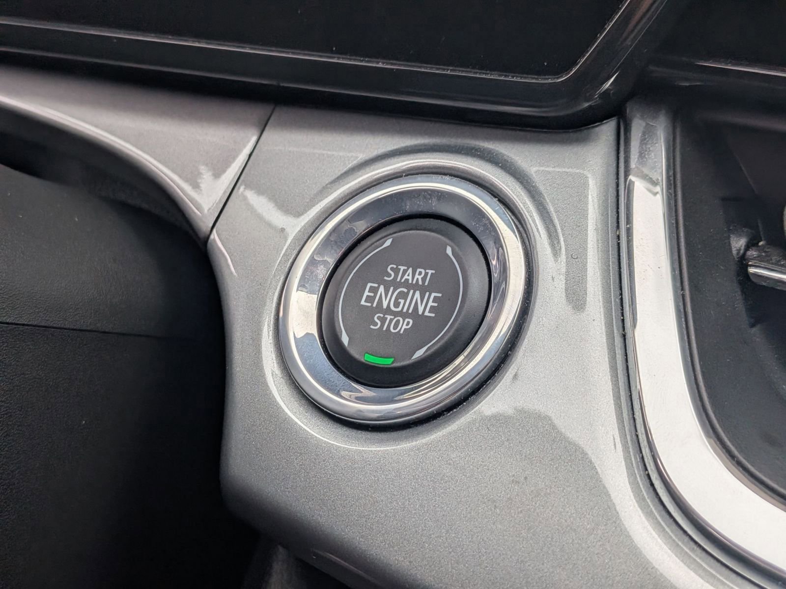 Used 2024 Chevrolet Trax LT w/ Driver Confidence Package FWD image 21