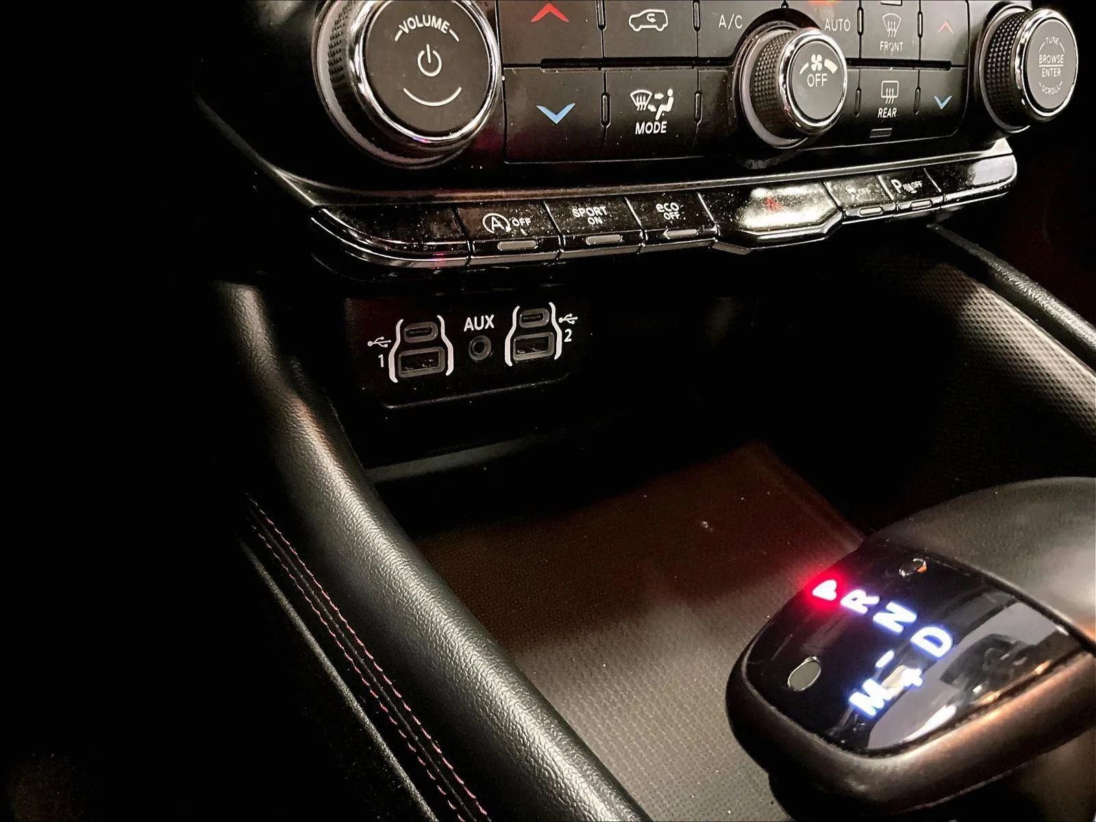 Used 2023 Dodge Durango GT AWD/4WD image 32