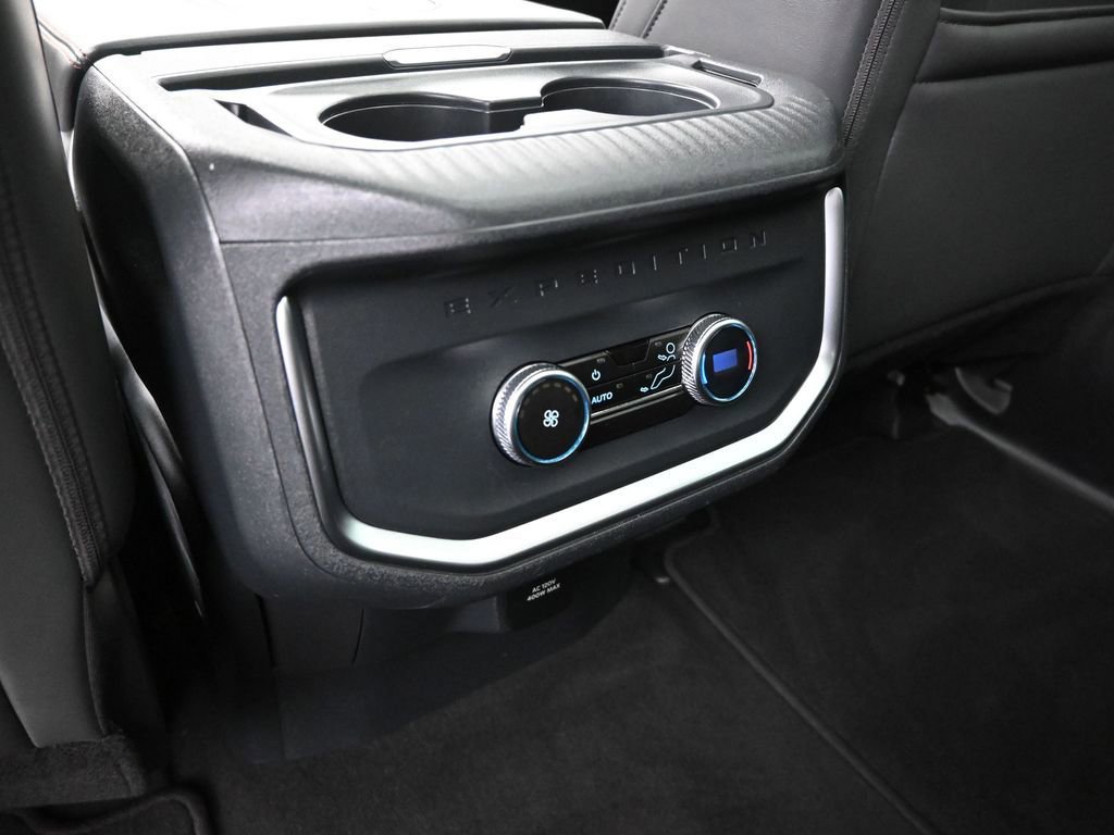 Certified 2025 Ford Expedition Active AWD/4WD image 16