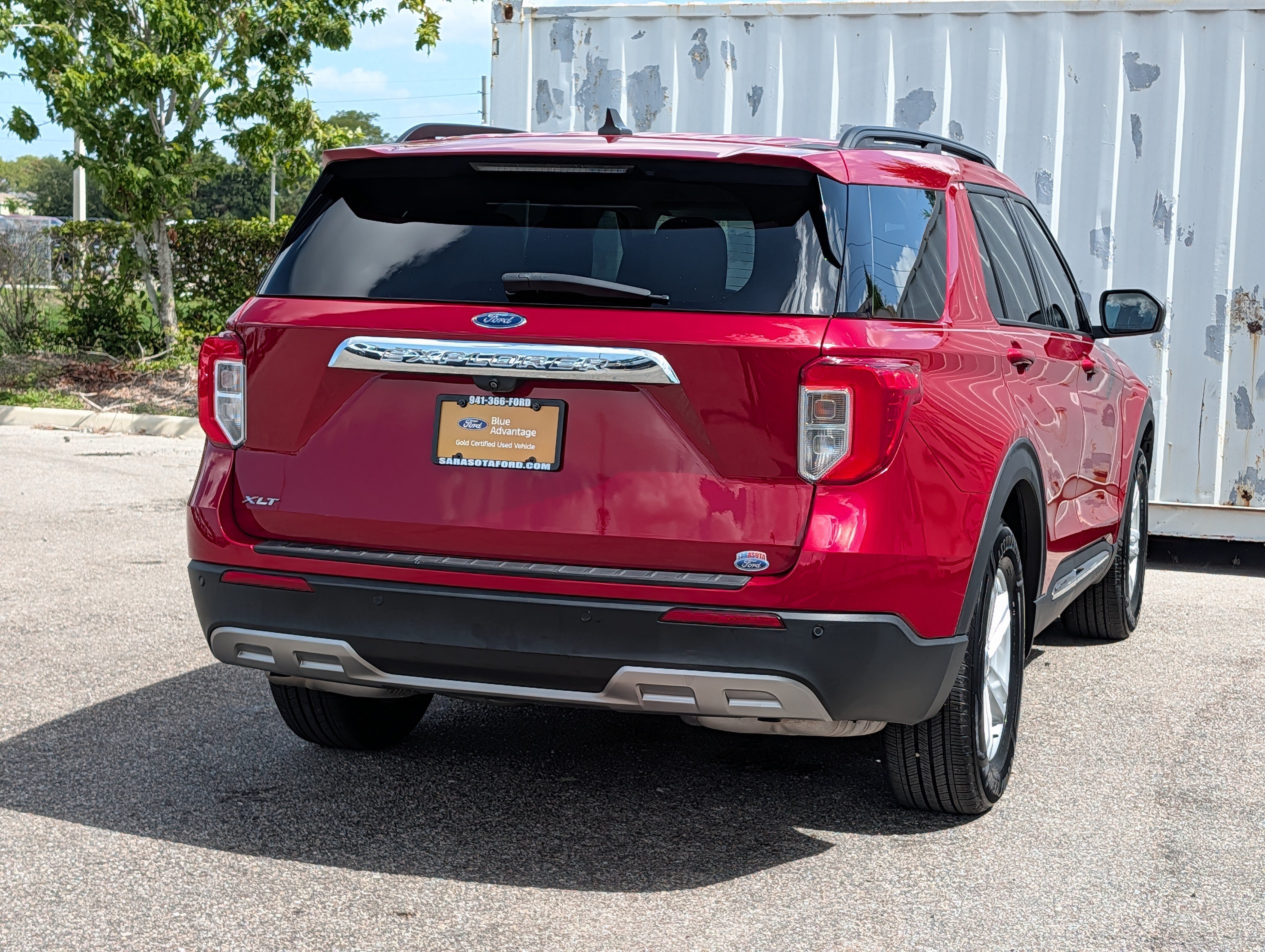 Certified 2023 Ford Explorer XLT w/ Equipment Group 202A RWD image 5