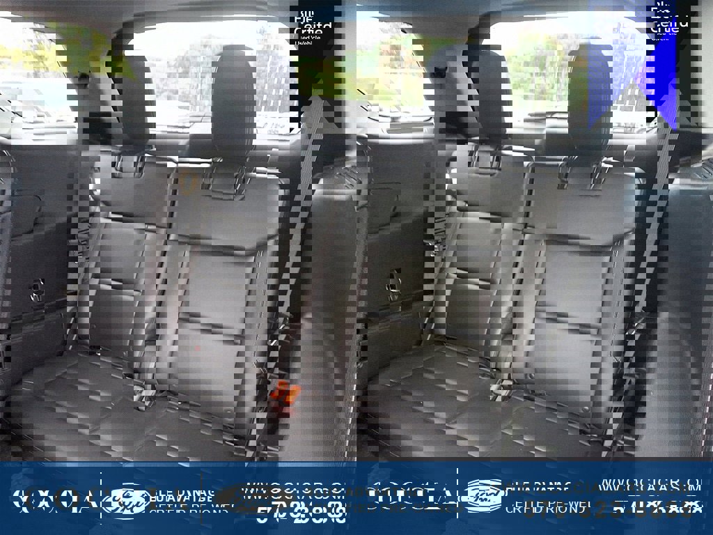 Certified 2021 Ford Explorer XLT w/ Equipment Group 202A image 10