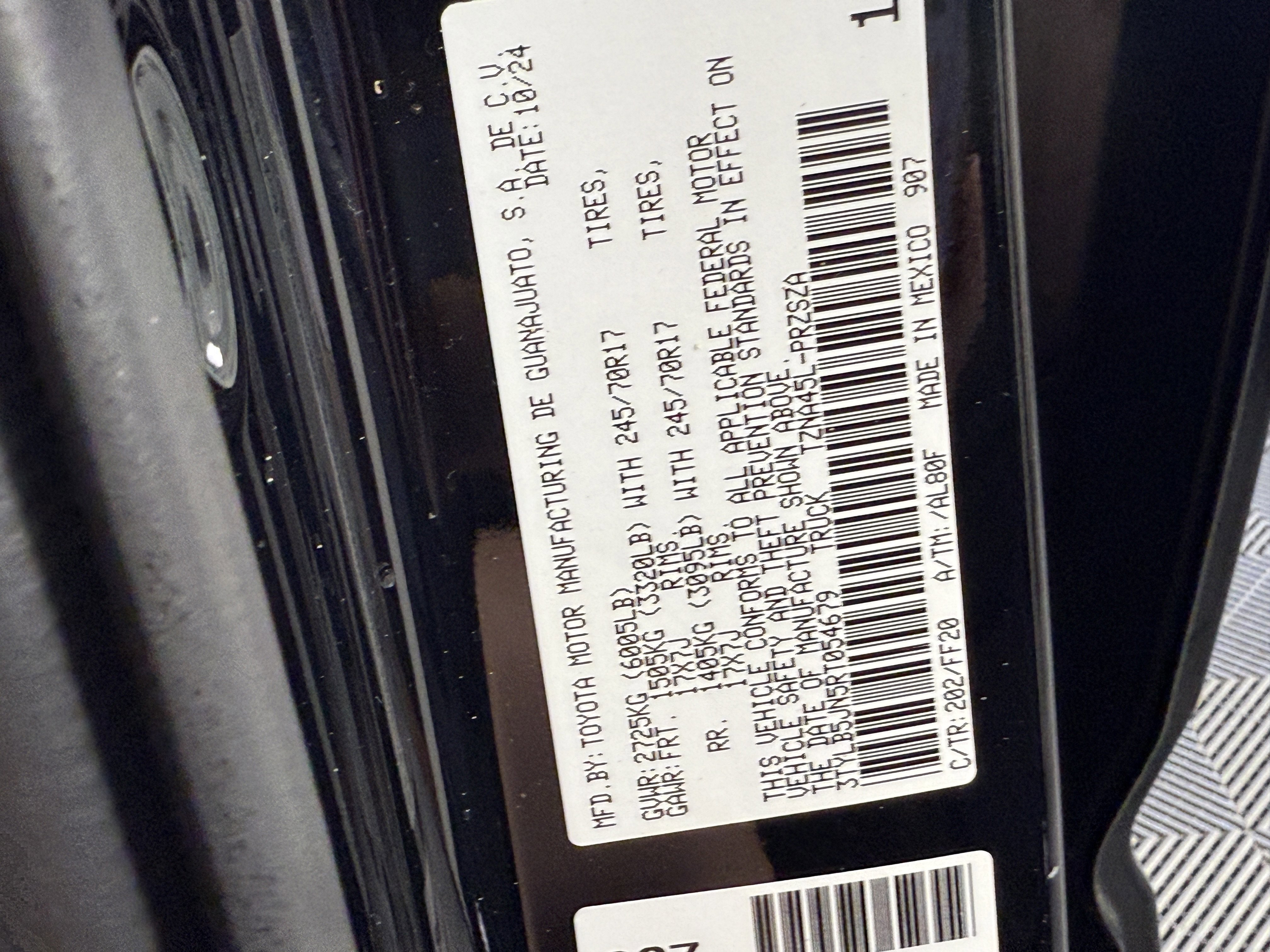 Used 2024 Toyota Tacoma SR5 w/ SR5 Upgrade Package image 30