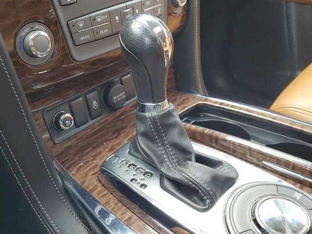 Used 2017 Nissan Armada Platinum w/ Interior Lighting Package image 34