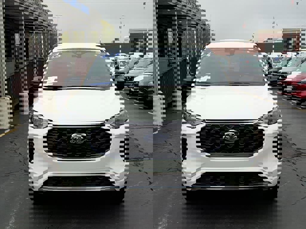 Certified 2024 Ford Escape ST-Line w/ Tech Pack #1 image 6