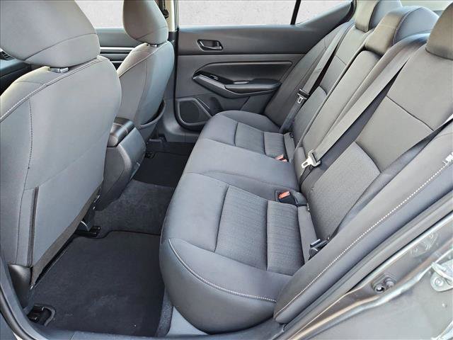 Used 2023 Nissan Altima 2.5 SV FWD image 17
