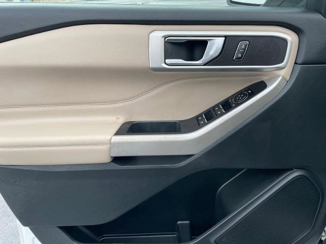 Certified 2022 Ford Explorer XLT w/ Equipment Group 202A image 25
