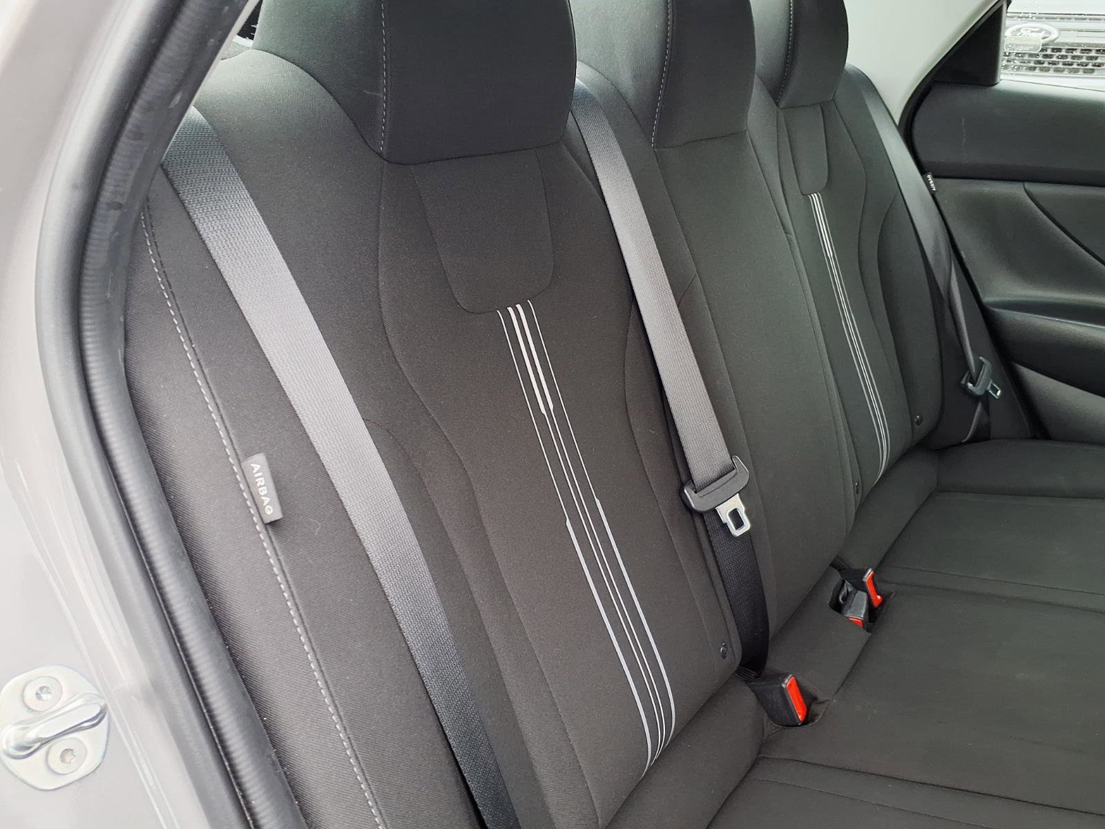 Used 2024 Hyundai Elantra SEL image 15