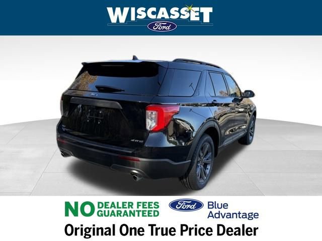 Certified 2022 Ford Explorer XLT w/ Equipment Group 202A image 5