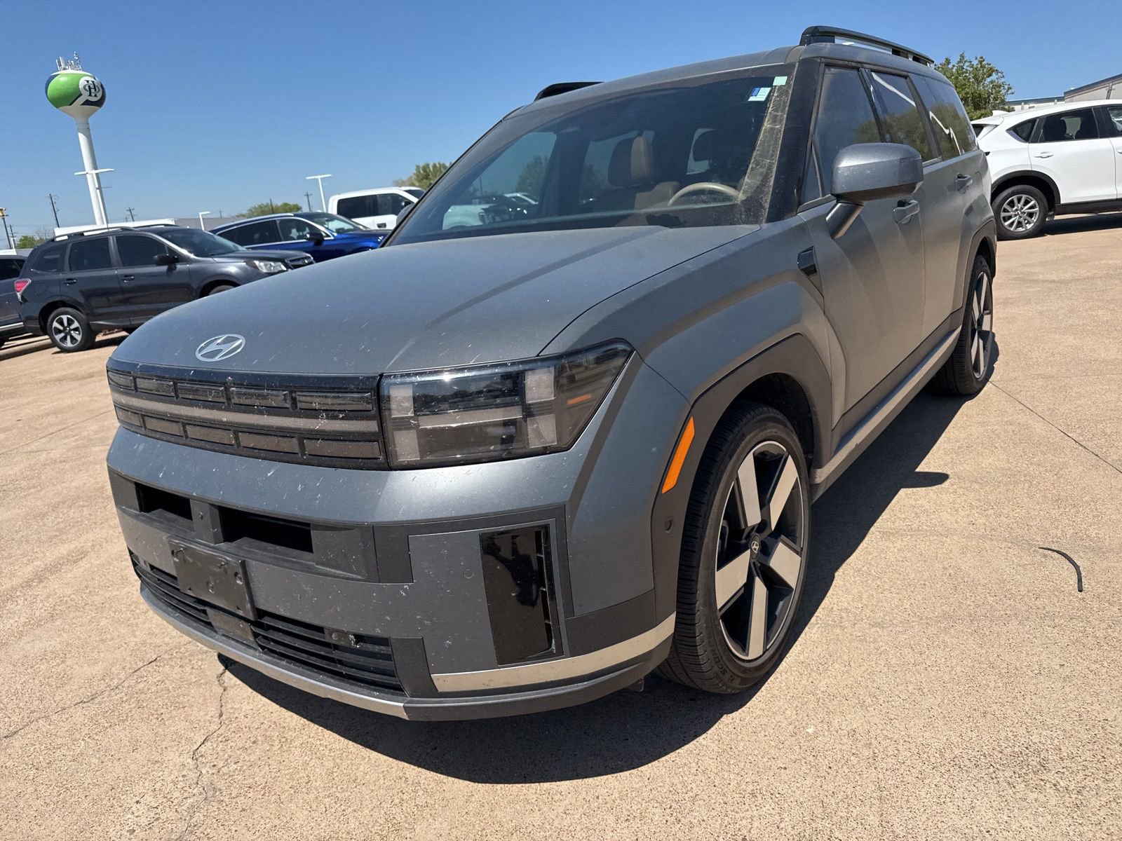 Used 2024 Hyundai Santa Fe Limited image 3