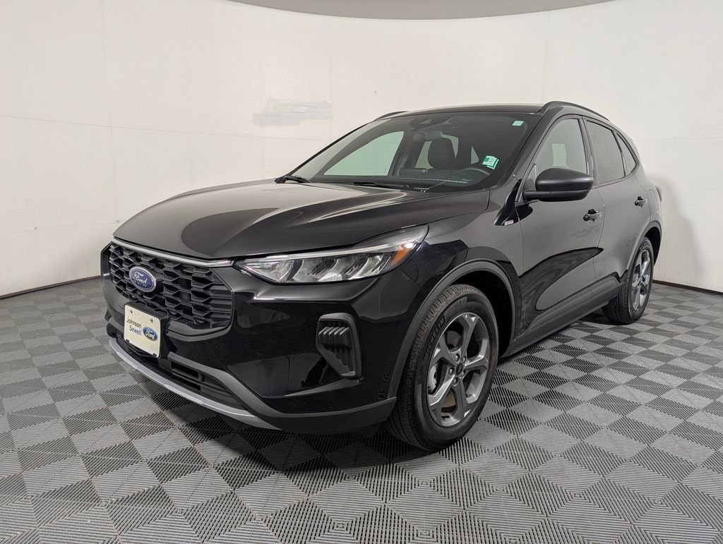 Certified 2025 Ford Escape ST-Line FWD image 4