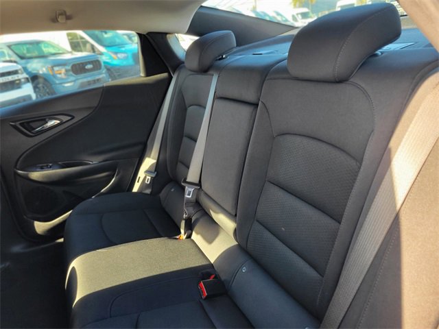 Used 2025 Chevrolet Malibu LT image 8