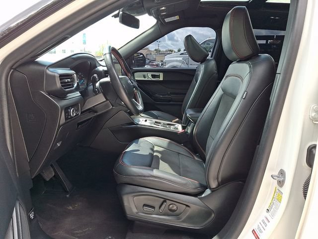 Certified 2023 Ford Explorer ST-Line w/ Class IV Trailer Tow Package AWD/4WD image 16