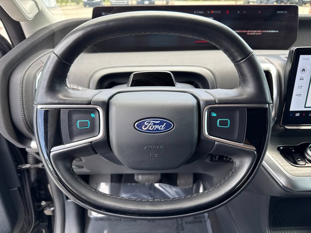 Certified 2025 Ford Expedition Platinum AWD/4WD image 16
