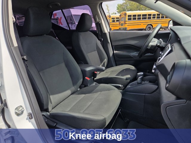 Used 2025 Nissan Kicks Play S FWD image 17