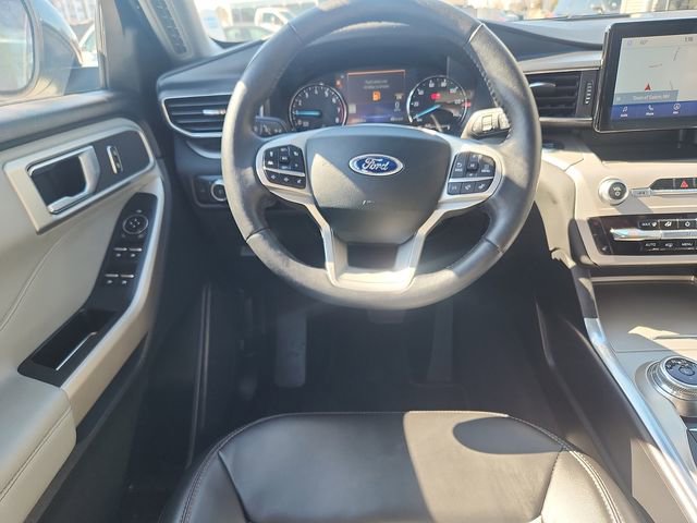 Certified 2023 Ford Explorer XLT w/ Equipment Group 202A image 9
