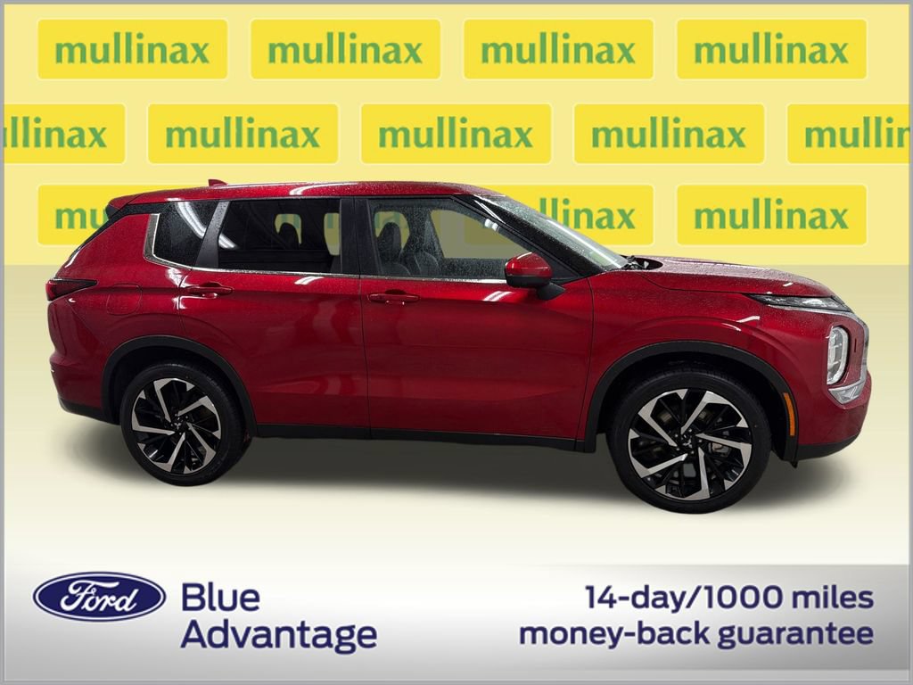 Used 2024 Mitsubishi Outlander SE AWD/4WD image 4