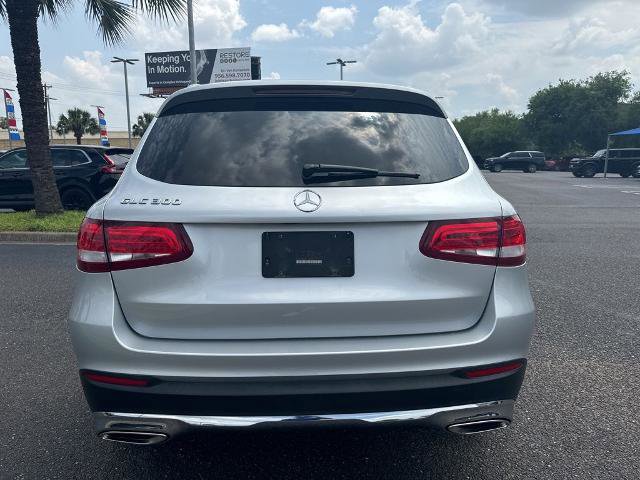 Used 2019 Mercedes-Benz GLC 300 image 4
