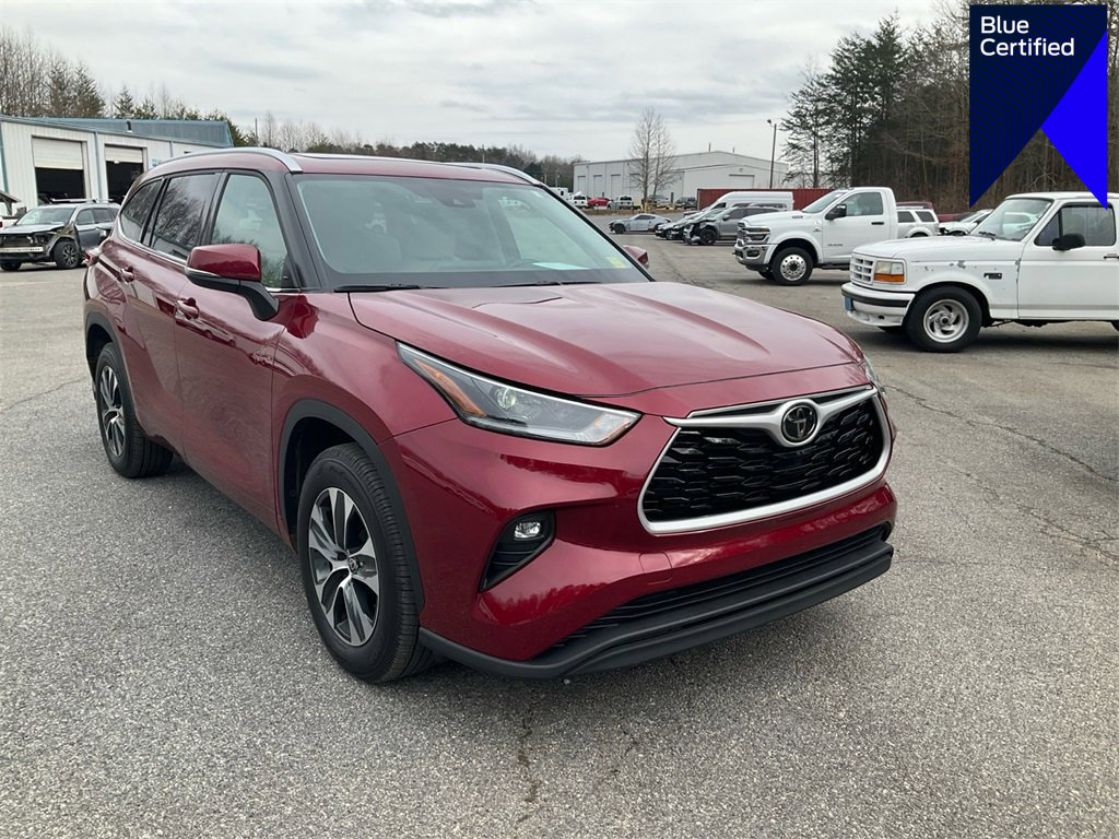 Used 2021 Toyota Highlander XLE image 1