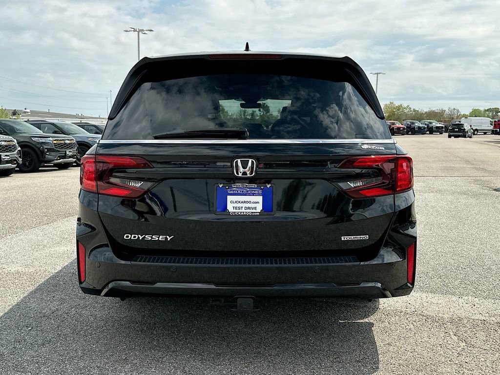 Used 2026 Honda Odyssey Touring image 3