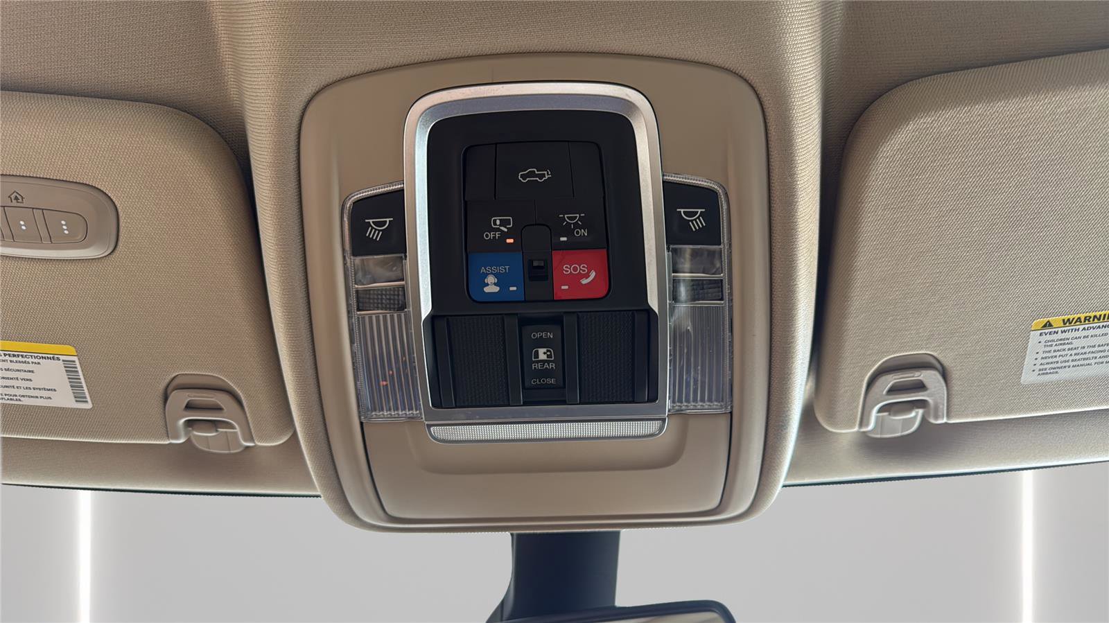 Used 2019 RAM 1500 Laramie AWD/4WD image 26