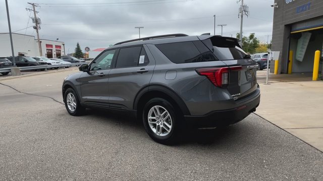 Certified 2026 Ford Explorer Active AWD/4WD image 7