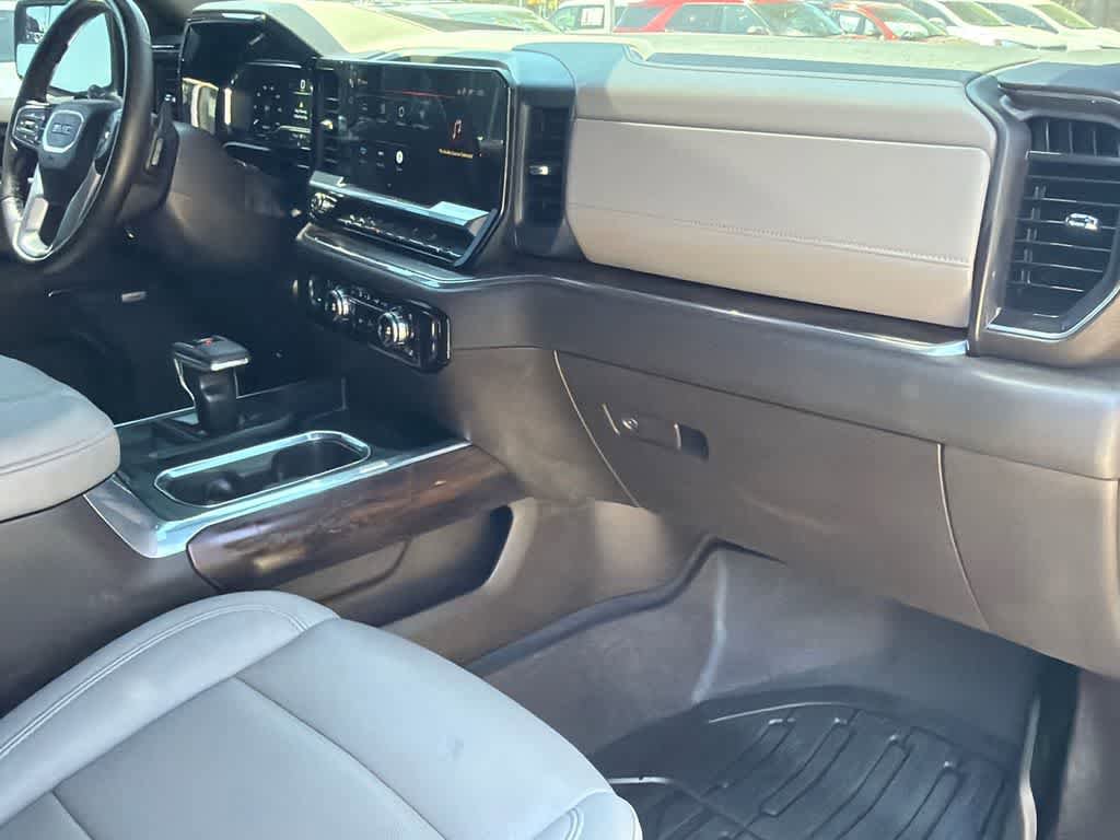 Used 2023 GMC Sierra 1500 SLT w/ SLT Premium Package AWD/4WD image 13