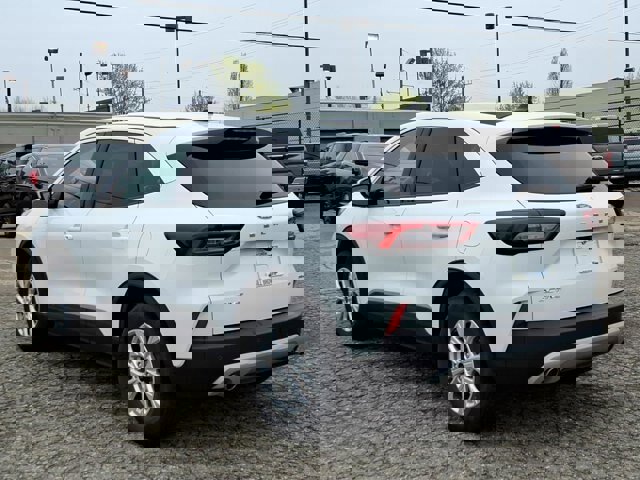 Certified 2023 Ford Escape Active w/ Tech Pack #2 image 3