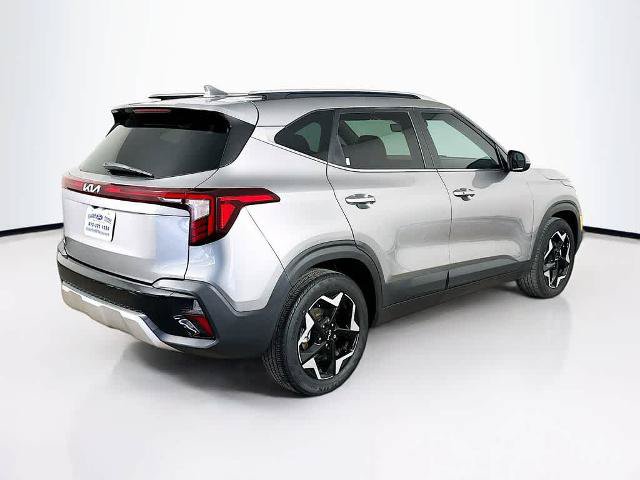 Used 2024 Kia Seltos EX FWD image 25