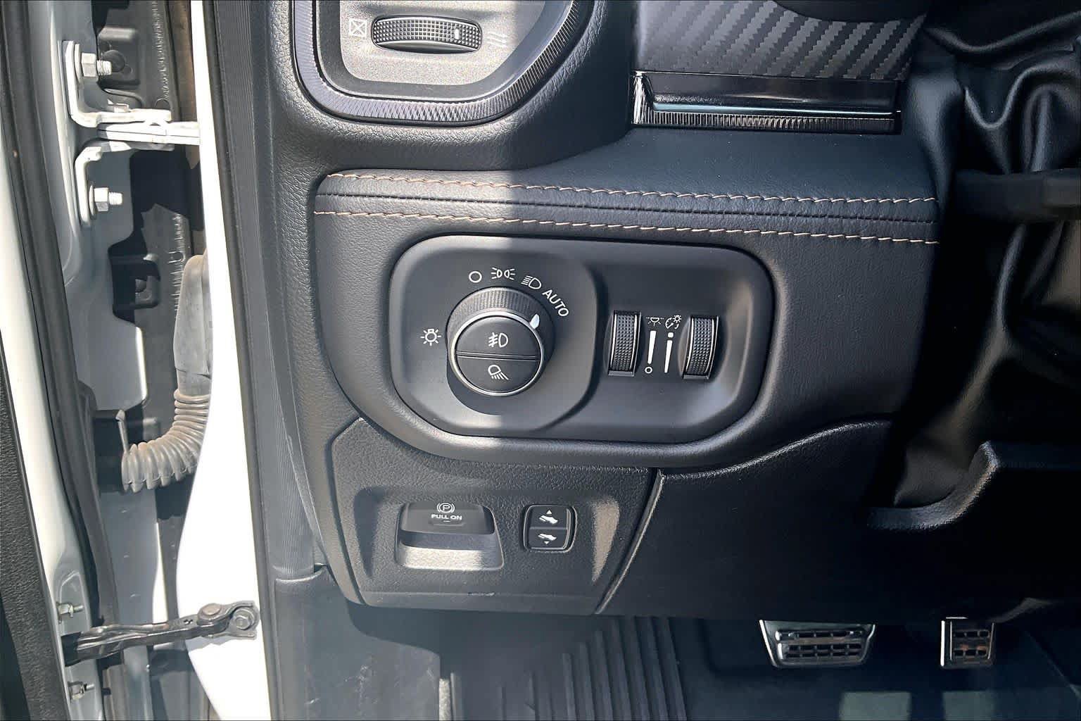 Used 2024 RAM 1500 TRX AWD/4WD image 40