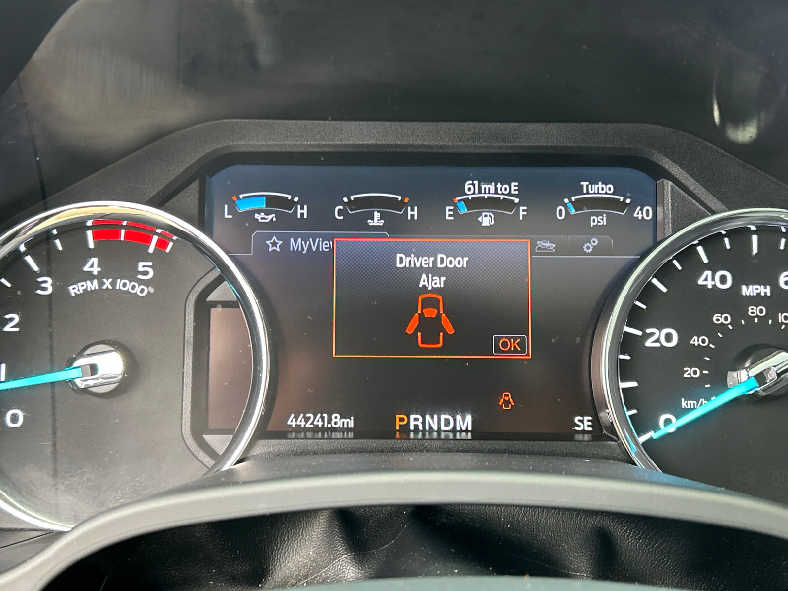 Certified 2022 Ford F350 Platinum AWD/4WD image 14