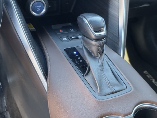 Used 2021 Toyota Venza XLE AWD/4WD image 25