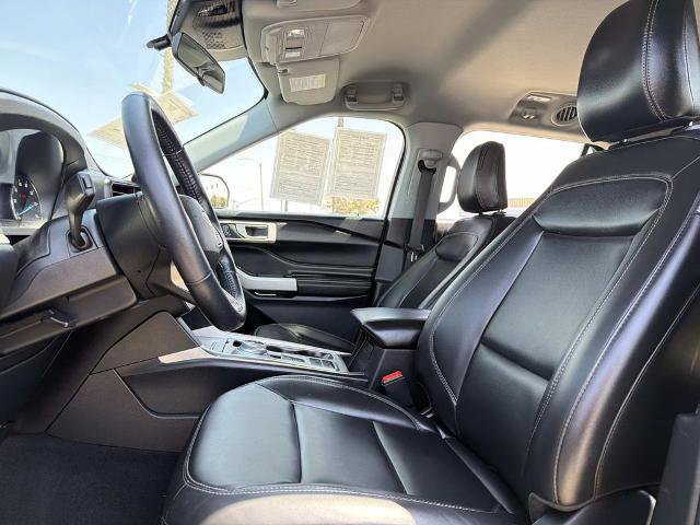 Certified 2022 Ford Explorer XLT w/ Equipment Group 202A image 22