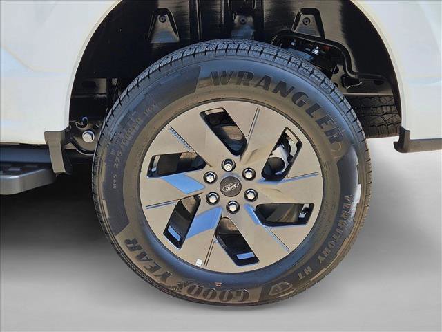 Certified 2025 Ford F150 Lightning Flash AWD/4WD image 24