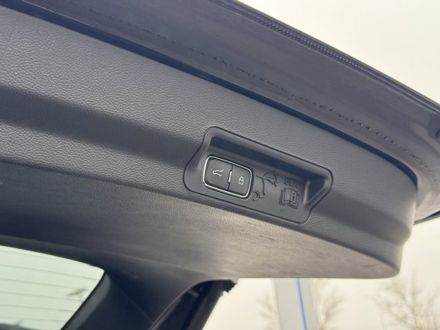 Certified 2023 Ford Explorer Limited w/ Equipment Group 301A image 38