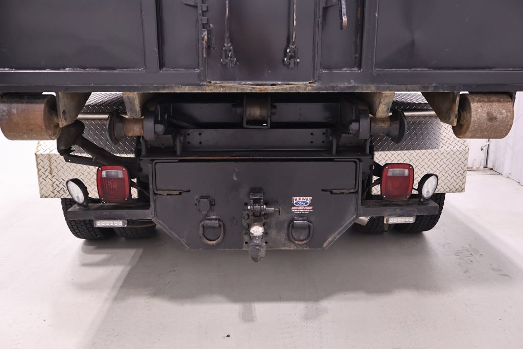 Certified 2017 Ford F550 4x4 Regular Cab Super Duty w/ XLT Value Package image 33