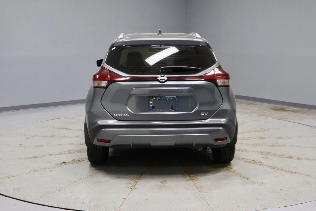 Used 2022 Nissan Kicks SV image 4