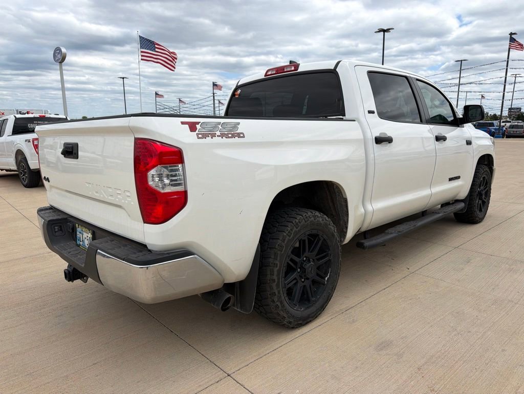 Used 2020 Toyota Tundra SR5 w/ SR5 Upgrade Package AWD/4WD image 4