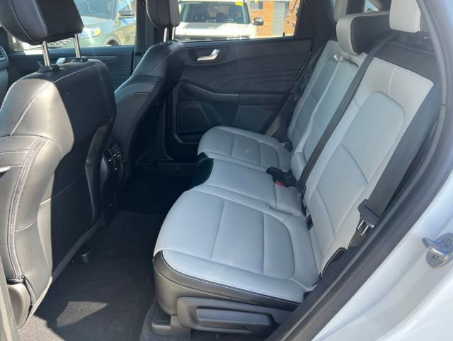 Certified 2023 Ford Escape Platinum AWD/4WD image 22