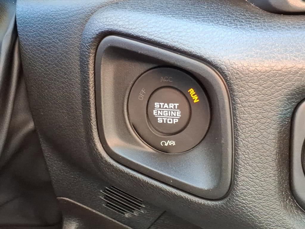 Used 2025 Jeep Gladiator Sport image 22