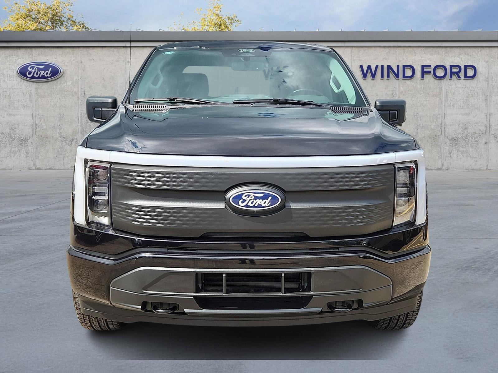 Certified 2025 Ford F150 Lightning XLT AWD/4WD image 2
