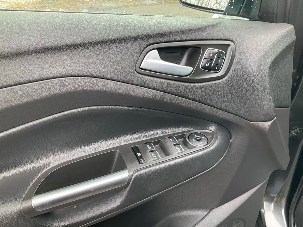 Certified 2019 Ford Escape Titanium image 21