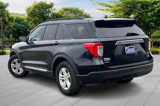 Certified 2020 Ford Explorer XLT w/ Comfort Package image 2