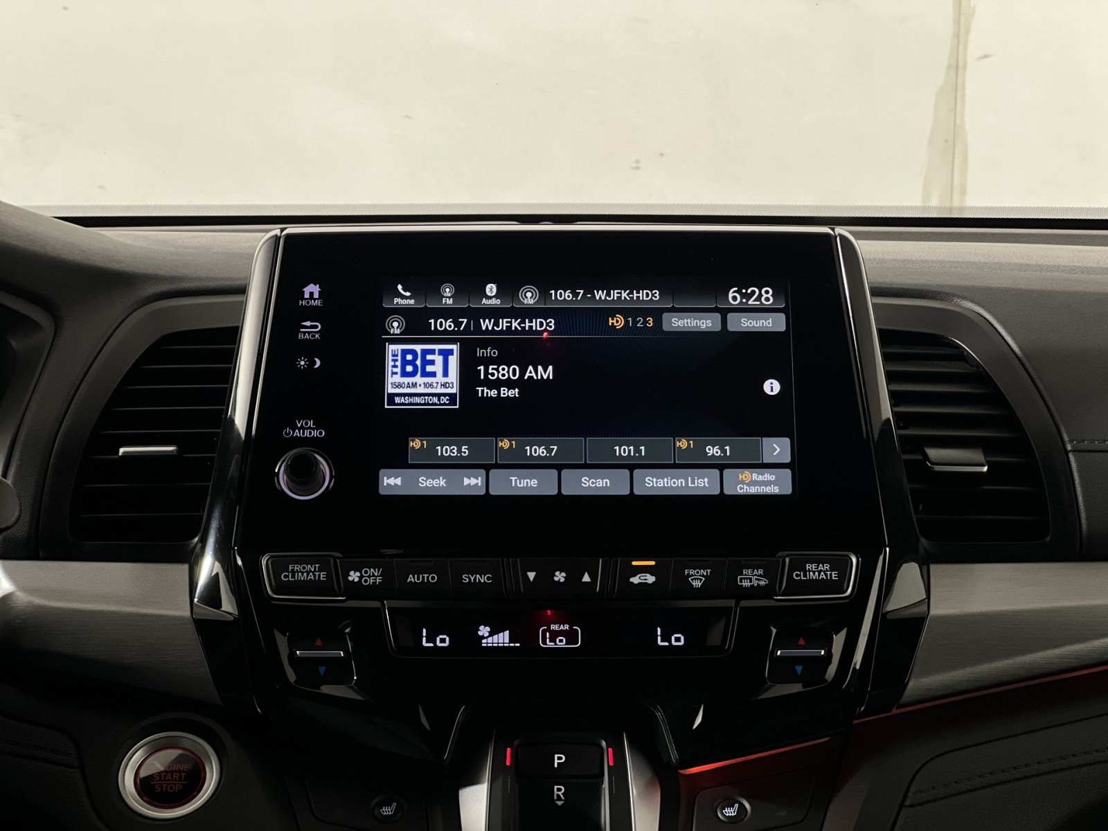 Used 2024 Honda Odyssey Sport image 18