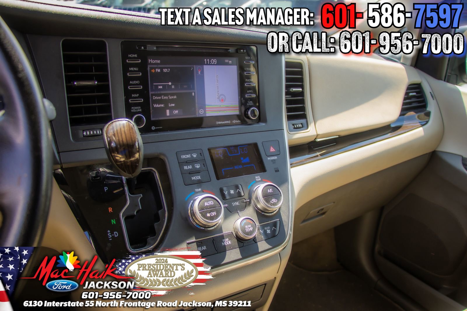 Used 2019 Toyota Sienna XLE w/ XLE Navigation Package FWD image 14